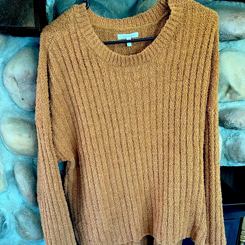Rust light weight Sweater.  Super soft size large.